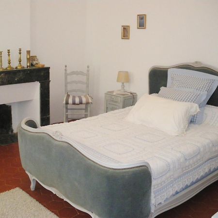 Bed and Breakfast Le Presbytère à Rivesaltes Chambre photo
